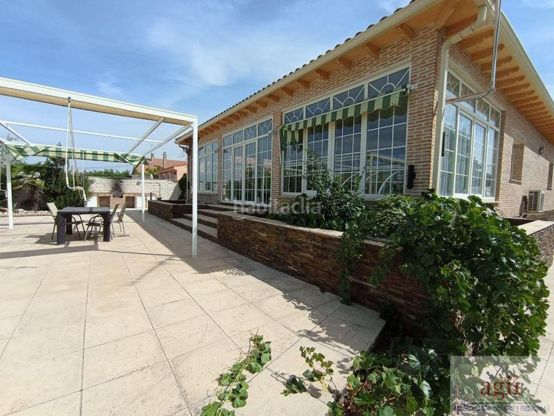 Foto bd1ebeff-c30d-4024-875b-d10e417e68b6. Chalet  en Valdeaveruelo