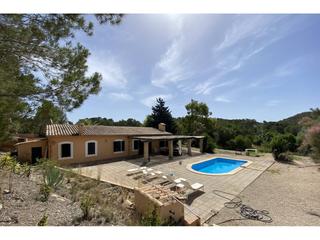 Country house in Calvià Poble. Chalet rústico, pagueracapdella