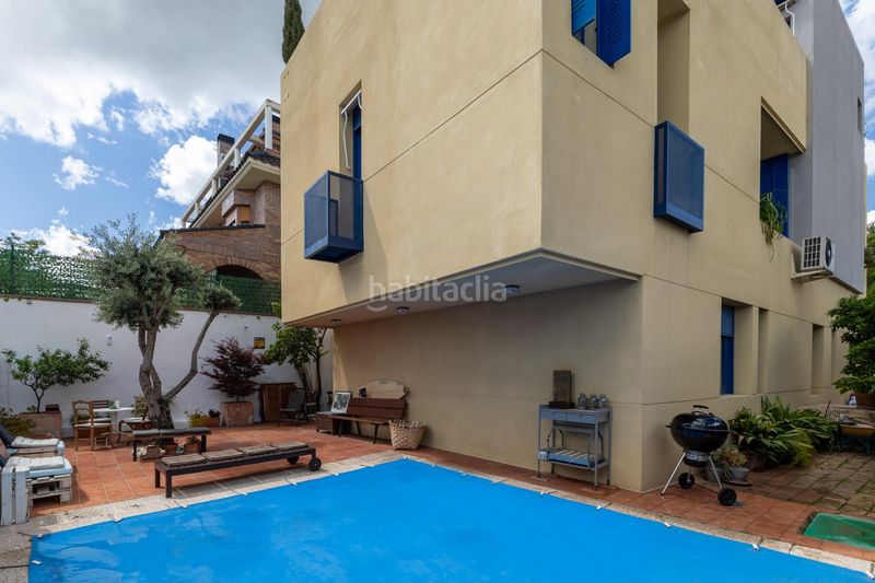 Foto 2303a712-233d-40de-a338-2c882ea328a1. Xalet amb calefacció aparcament piscina a Peñagrande Madrid