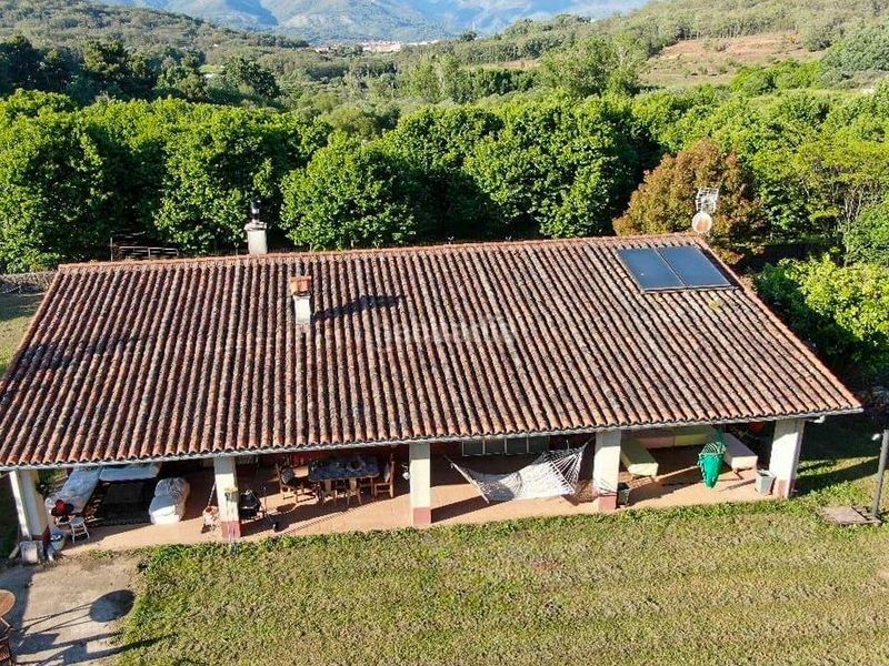 Foto ab137632-e095-45bb-8e4f-8a8cefe2ab8c. Casa amb calefacció piscina a Cuacos de Yuste