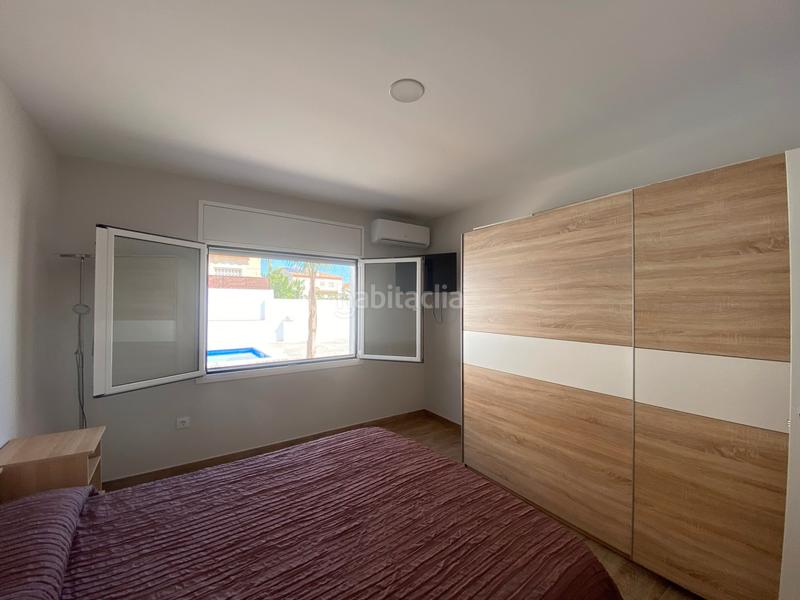 Foto 15cfcbbd-1dd6-4d0b-a02e-e609fddda71d. Chalet preciosa casa para entrar a vivir en Centre Miami Platja
