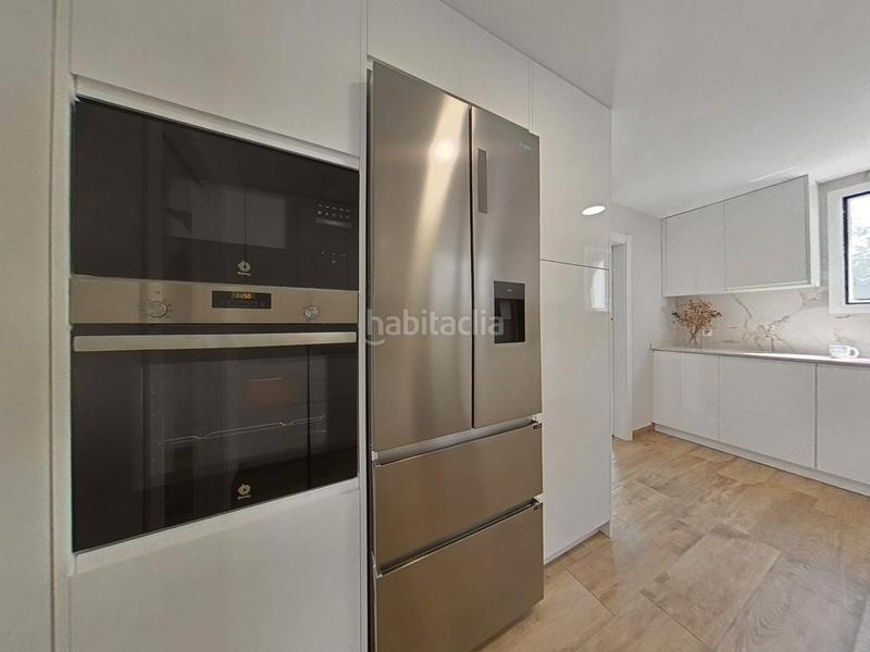 Foto 4bde1533-c3b2-4b59-8c18-cfa01e431860. Chalet preciosa casa para entrar a vivir en Centre Miami Platja