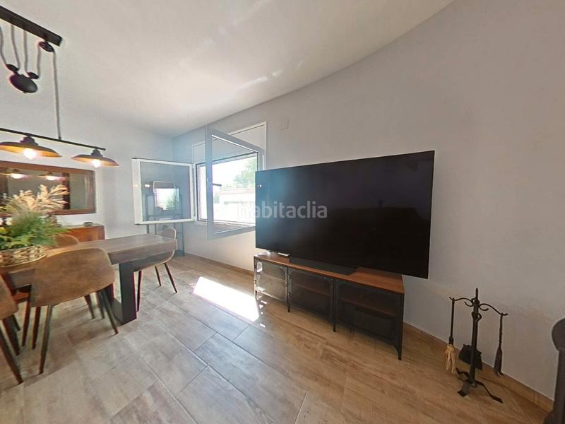 Foto 53c97b15-4109-4152-8bd1-04e510be8a33. Chalet preciosa casa para entrar a vivir en Centre Miami Platja