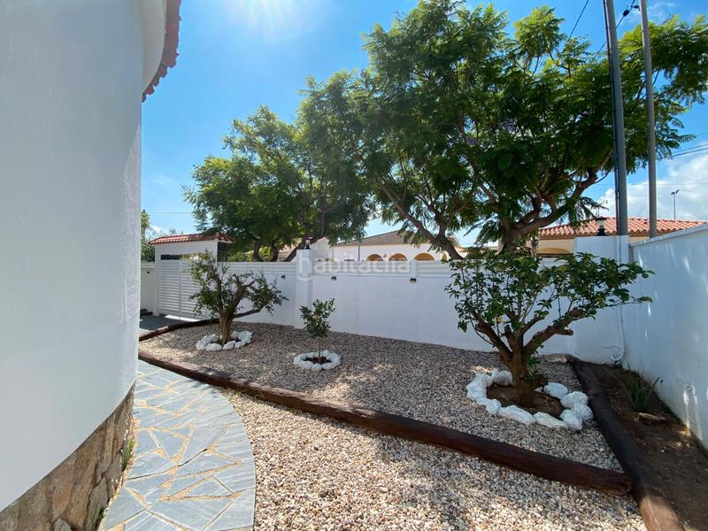 Foto 56964b23-56e4-426b-8d37-37884ecd23e5. Chalet preciosa casa para entrar a vivir en Centre Miami Platja