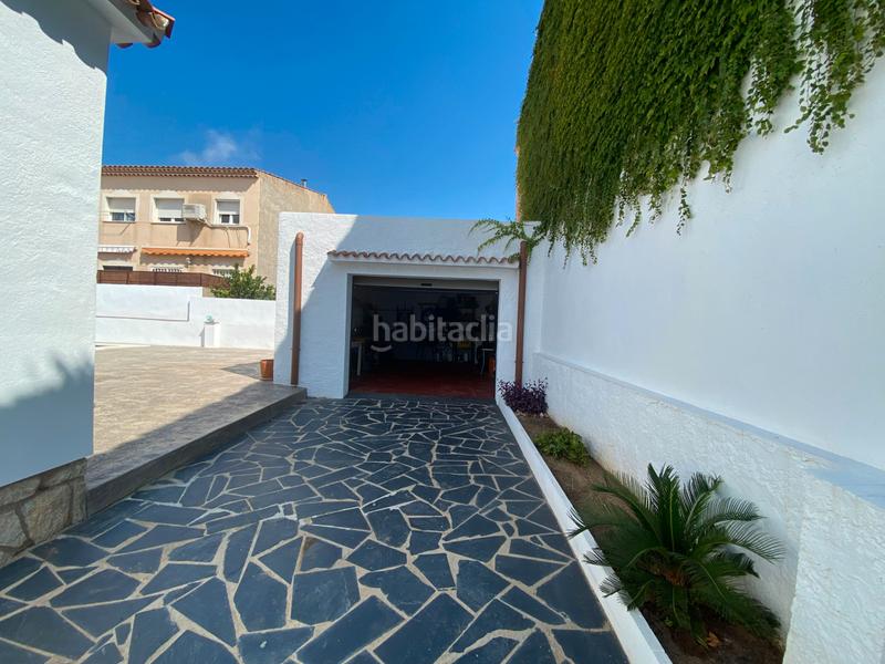 Foto a3194454-6f0a-4cdd-a856-3abe2507a903. Chalet preciosa casa para entrar a vivir en Centre Miami Platja