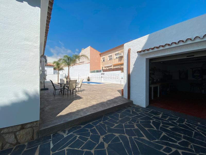Foto dfb96d3b-dc8a-4822-8ae0-684bed3d7861. Chalet preciosa casa para entrar a vivir en Centre Miami Platja