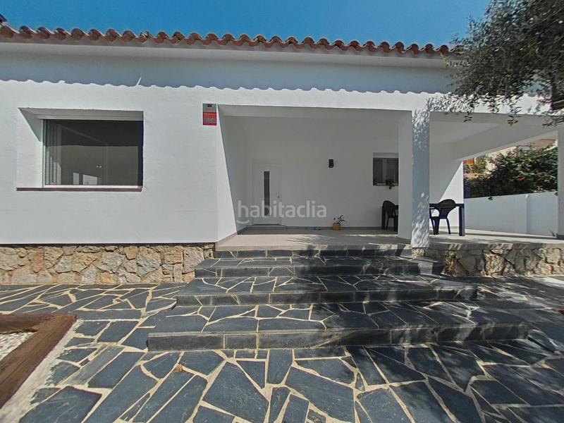 Foto f4b5fbf9-3f4f-4537-9324-71f10a4b9841. Chalet preciosa casa para entrar a vivir en Centre Miami Platja