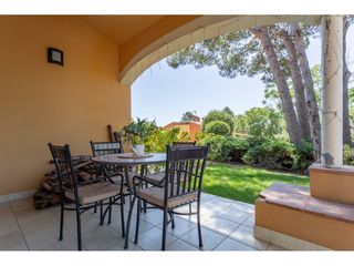 Maison  Calle mèlies. Exclusiva casa pareada con jardín en bonmont tu refugio de lujo