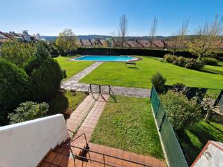 Maison jumelée  Rúa celso emilio ferreiro. Chalet adosado en porto avieira