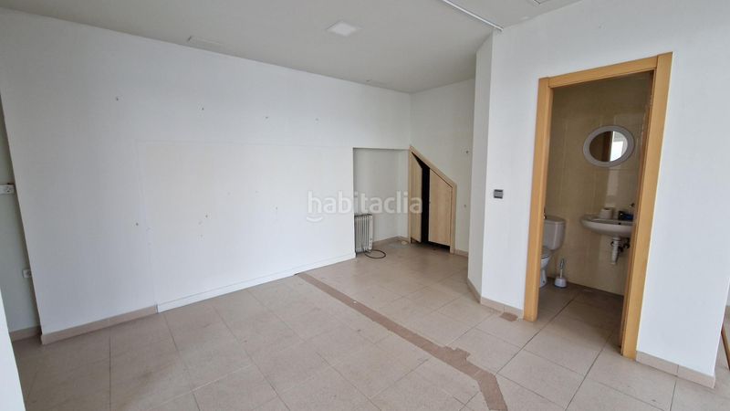 Foto 5cabb565-f346-46e7-b7d2-2af194760a8d. Local comercial a dp-5903 79 a Ordes