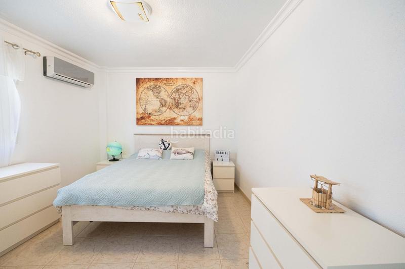 Foto 1b09081b-0f02-45fc-95e7-5642b40b8f12. Casa aparellada amb calefacció aparcament a Rojales