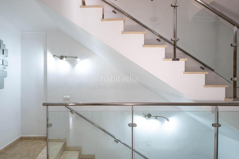 Foto c94dccc4-1efb-4d62-b643-93b46a8a16ba. Casa aparellada amb calefacció aparcament a Rojales