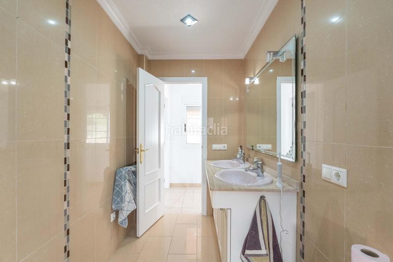 Foto ea79a809-2fcf-4603-8587-9875182186eb. Casa aparellada amb calefacció aparcament a Rojales