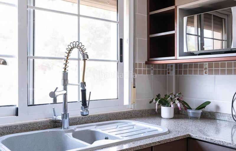 Foto f219c011-69c9-4b2a-b401-e8e80f25acd9. Casa aparellada amb calefacció aparcament a Rojales