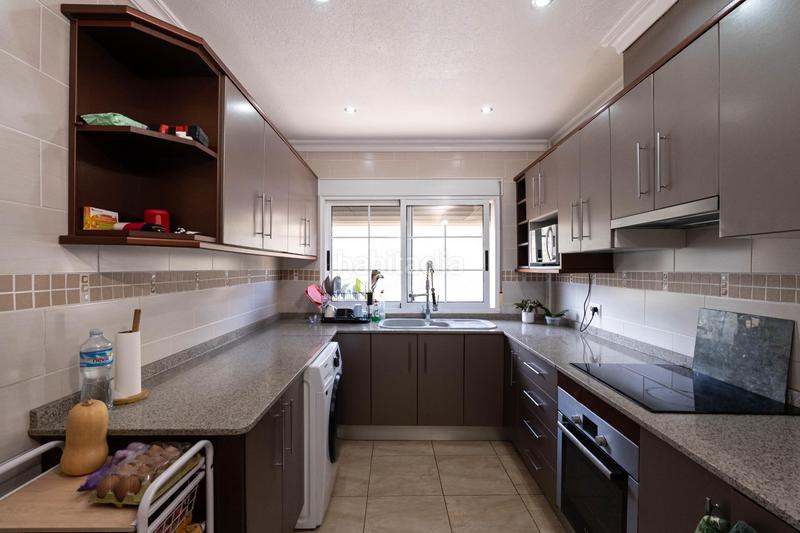 Foto f48dcc2b-bcd8-4302-aa0f-a13506c48619. Casa aparellada amb calefacció aparcament a Rojales