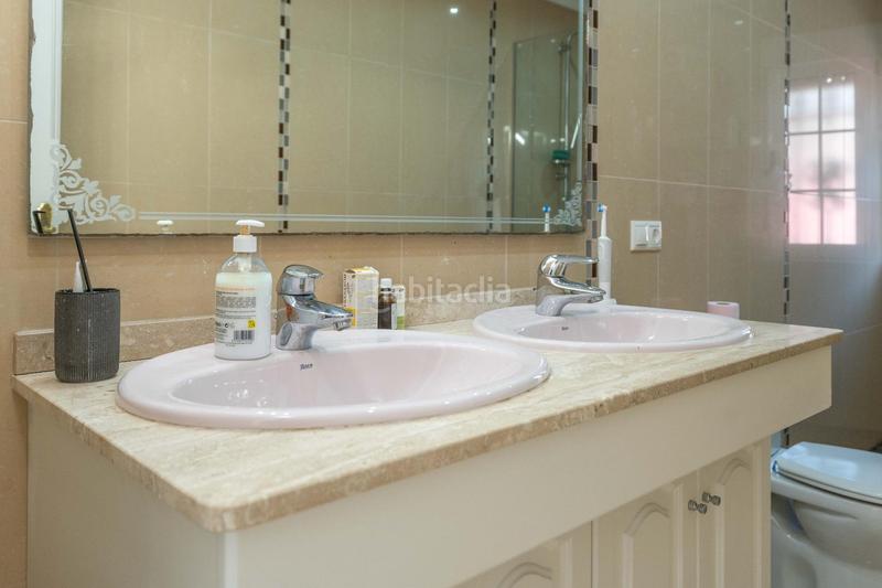 Foto 245ff612-b9ef-43d7-8b88-77f450a72c1f. Maison jumelée avec chauffage parking dans Rojales