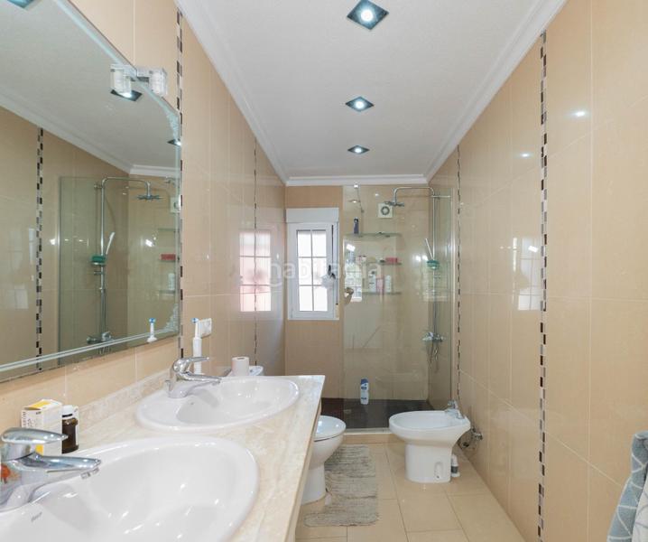 Foto a3c8f811-b431-46fd-a7c5-25f5ea0dac54. Maison jumelée avec chauffage parking dans Rojales