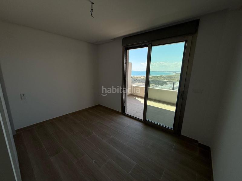 Foto 64f69041-1bad-49c2-80d8-6d49051e5a55. Àtic amb calefacció aparcament piscina a Playa Tamarit-Playa Lissa Santa Pola