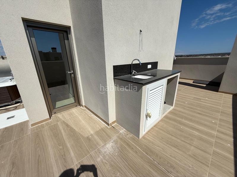 Foto d90ee4b9-9e9b-402d-8931-24250539a247. Àtic amb calefacció aparcament piscina a Playa Tamarit-Playa Lissa Santa Pola