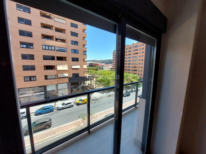 Foto 2a6afa32-7a81-4b92-8191-320dcbb51d16. Rent apartment with heating parking pool in Garbinet - Parque de las Avenidas Alicante