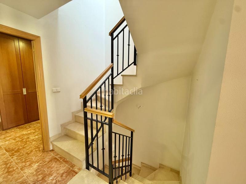 Foto 4f532910-2959-4eaf-860e-e9ac11f903de. Casa a schiera con parcheggio in El Travaló - Martínez Valero Elche / Elx