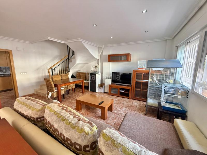 Foto 88c58330-8296-4c77-9d8a-60e721245fff. Casa a schiera con parcheggio in El Travaló - Martínez Valero Elche / Elx