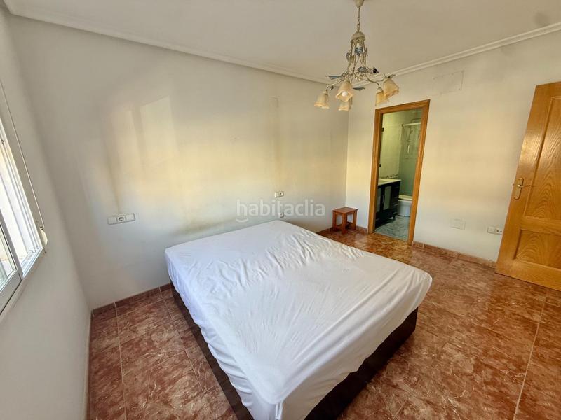 Foto dddb8d19-5320-4a16-8872-8014125cbbcd. Casa a schiera con parcheggio in El Travaló - Martínez Valero Elche / Elx