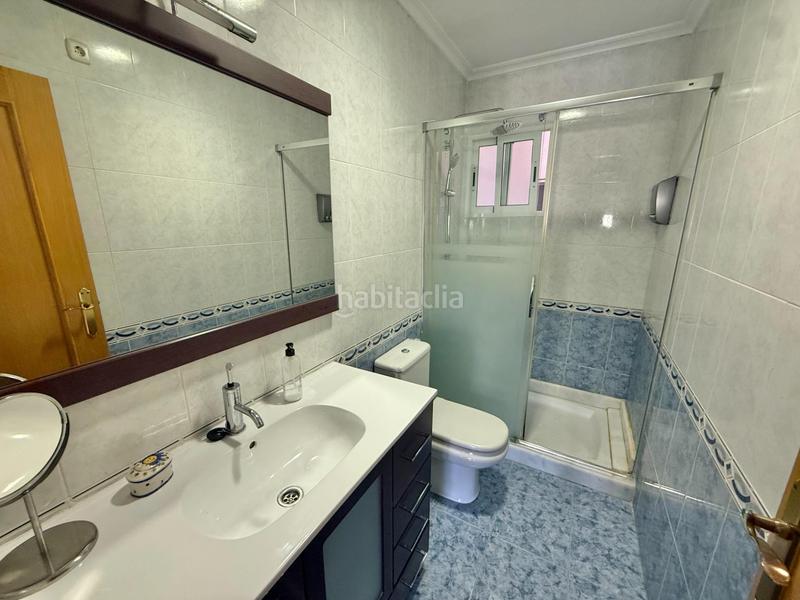 Foto b7b3f014-647b-4d84-8d77-fa250411b64e. Casa adosada en El Travaló - Martínez Valero Elche / Elx