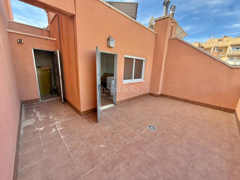 Foto d09615c8-c98e-4aa7-ae46-b90750c52e9a. Casa adosada en El Travaló - Martínez Valero Elche / Elx