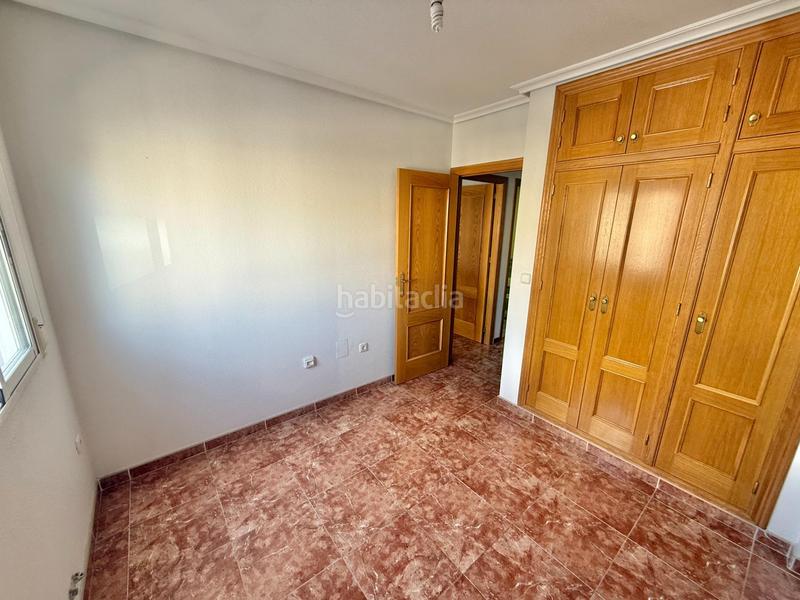 Foto 201220fb-c0c3-4df8-8f04-32df696e3ec3. Casa adossada amb aparcament a El Travaló - Martínez Valero Elche / Elx