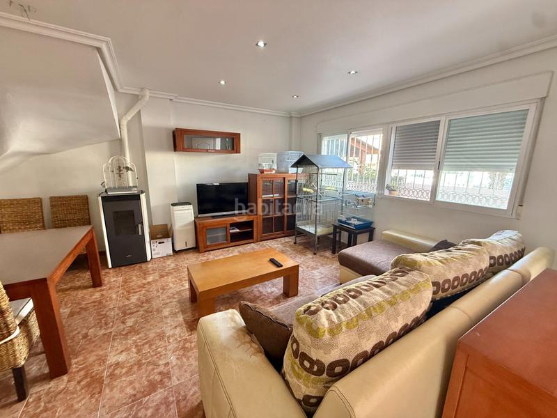 Foto 24a9c268-52cd-4a15-8a7a-a50f26cd4f38. Reihenhaus mit parking in El Travaló - Martínez Valero Elche / Elx