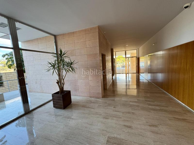 Foto 3bbe0fd1-5953-431e-bd6e-6629f46f40bd. Location appartement avec chauffage parking piscine dans Alicante