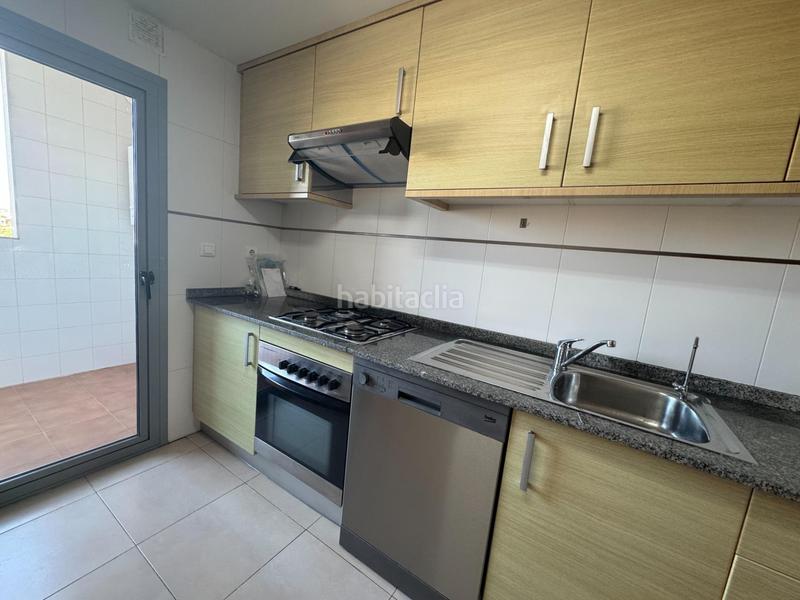 Foto f40a2d43-9e53-4921-ae58-ed73ddad188e. Location appartement avec chauffage parking piscine dans Alicante