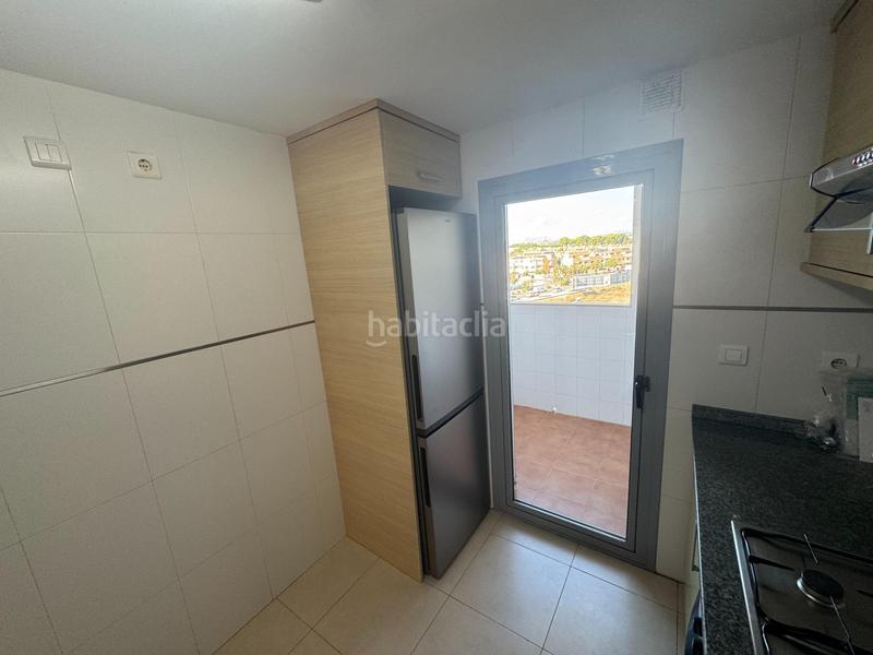 Foto 722d56bc-94ba-403e-b155-621dbd110dd8. Rent flat with heating parking pool in PAU 5 Alicante