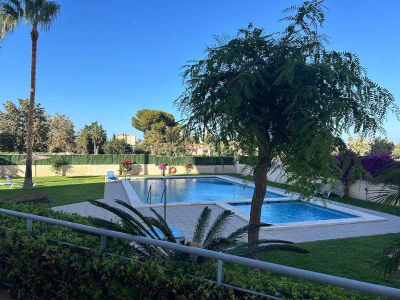 Foto d673cb9e-de1b-44ff-a382-e6e881bcd1f0. Rent flat with heating parking pool in PAU 5 Alicante