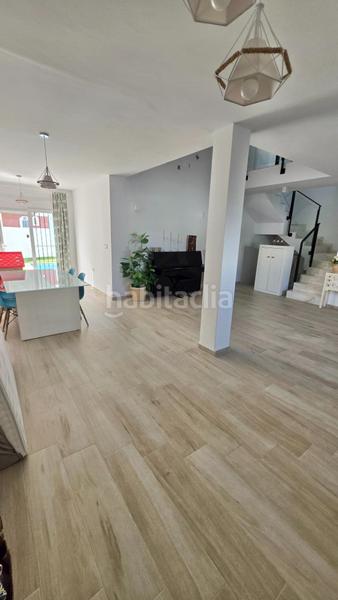 Foto 8cc39dbc-893c-448a-bf30-ce0df43a0bc3. Chalet con riscaldamento parcheggio piscina in Monte y Mar Santa Pola