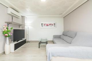 Location Appartement  Calle alfredo marquerie. Piso reformado en alquiler en plaza madrid, elche  ideal para fa