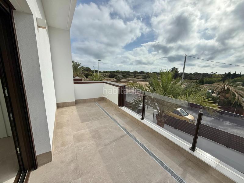 Foto 02d008b7-008d-4cd1-a16b-2416001d49c4. Chalet dans calle calle irlanda dans La Marina Elche / Elx