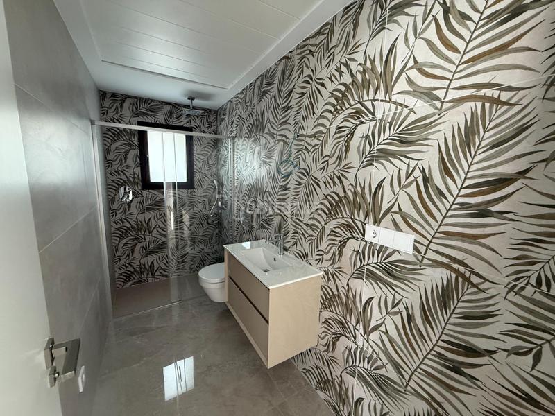 Foto 7f575d02-7b4e-4a30-8841-34790c41bbd1. Chalet dans calle calle irlanda dans La Marina Elche / Elx