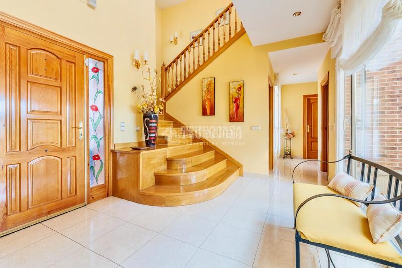 Foto 31dd6e64-b238-4750-92e2-51918aa855f6. Maison avec chauffage parking piscine dans Cabanillas del Campo