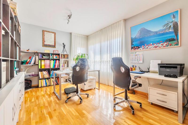 Foto 61bdc35a-7f41-4766-9692-0fcd8a4df705. Maison avec chauffage parking piscine dans Cabanillas del Campo