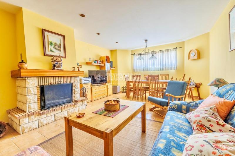 Foto 88a9cc2f-1834-4bea-b840-fc5ff479342c. Maison avec chauffage parking piscine dans Cabanillas del Campo