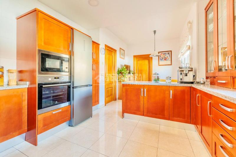 Foto f4ebbe32-2242-4825-95c4-cff12125656d. Maison avec chauffage parking piscine dans Cabanillas del Campo