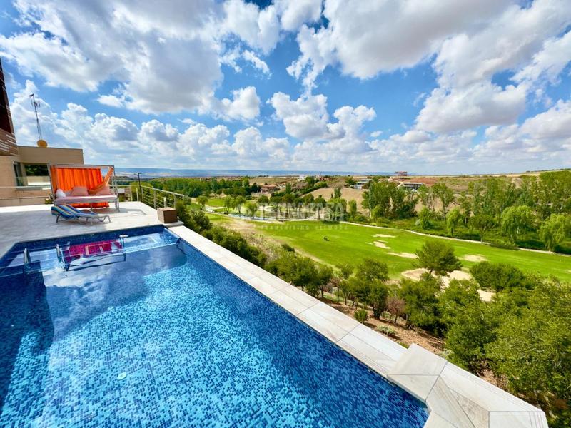 Foto 3e795cd9-3a97-48b5-af23-b8d235b76f24. Casa amb calefacció aparcament a Cabanillas del Campo