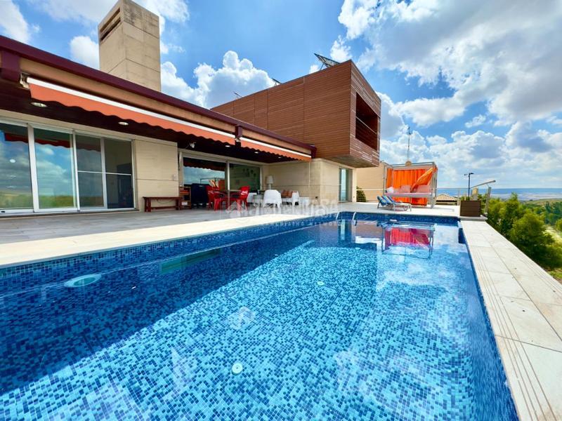 Foto bce3cc09-3659-459a-a464-536e6ff148c0. Casa amb calefacció aparcament a Cabanillas del Campo