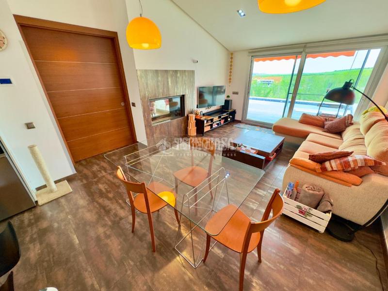 Foto dde8172b-bab6-4663-b583-c21dbf110cff. Casa amb calefacció aparcament a Cabanillas del Campo