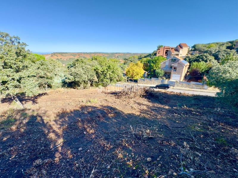 Foto 0ec6b972-5aa8-4722-ba45-15e05d1bf676. Terreno residencial terrenos en venta en Valdeaveruelo