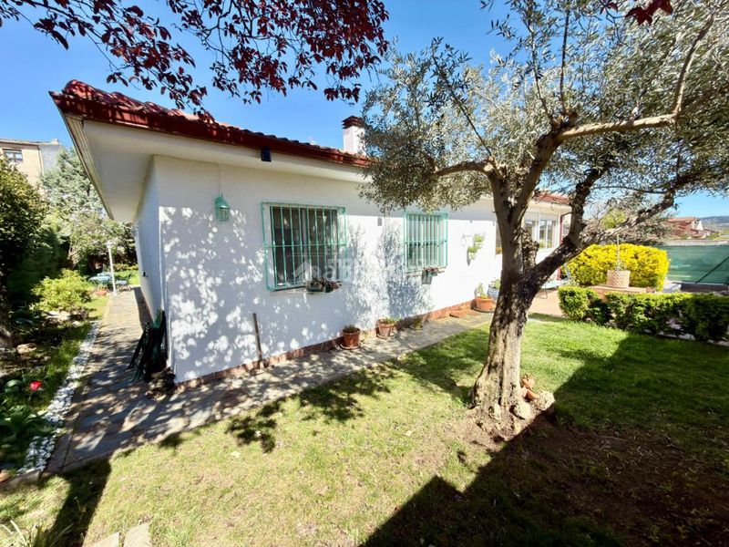 Foto e059ebd8-6300-489d-9b39-aa8831f6b20a. Casa amb calefacció aparcament a Cabanillas del Campo