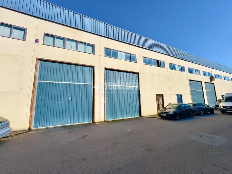 Foto a7090d49-2011-47c2-b812-5eabe6de9712. Local comercial nave en venta en Cabanillas del Campo