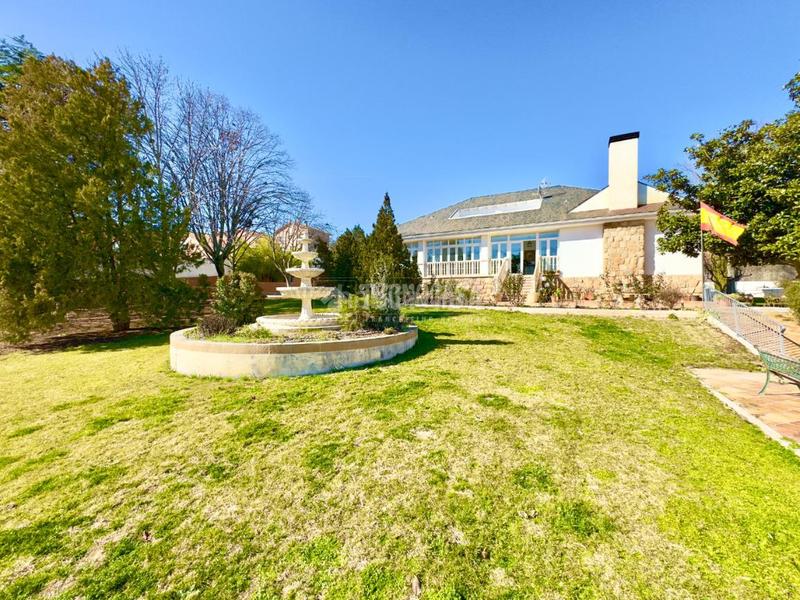 Foto 32c826ca-ca13-4d96-bfc9-79f27f13e415. Casa amb calefacció aparcament piscina a Cabanillas del Campo